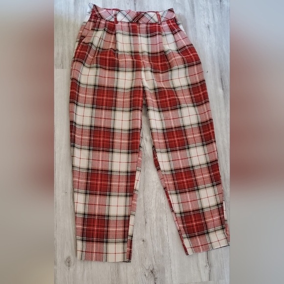 H&M Red & White Plaid High Rise Pleated Front Tweed Trousers Pants Size 4 - Picture 4 of 10